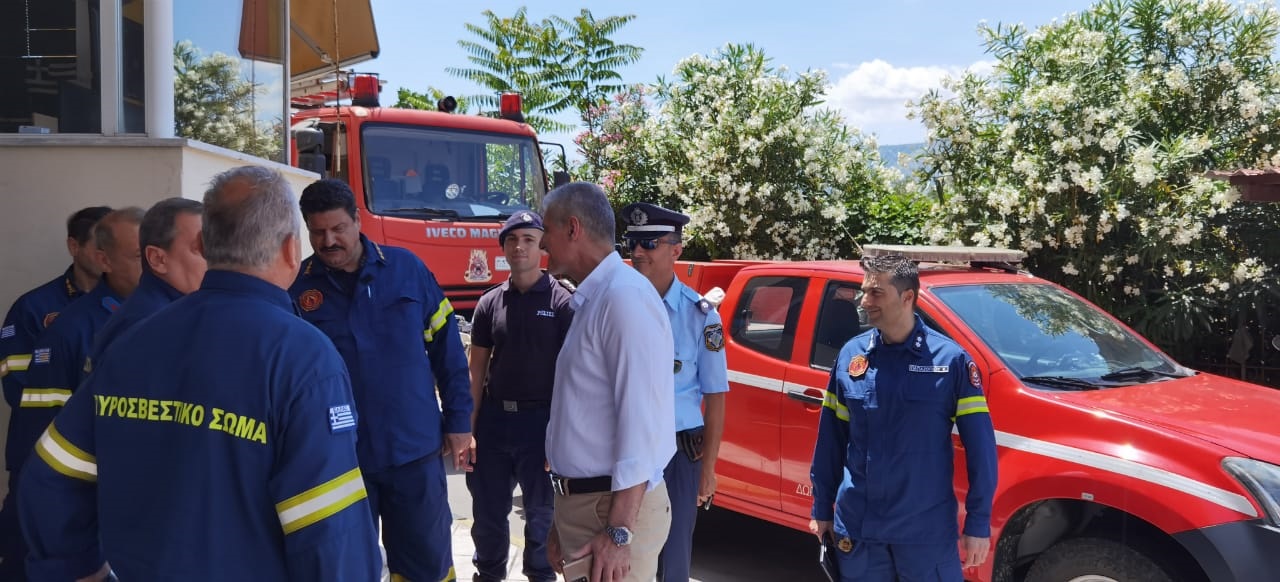 σε Πυροσβεστικούς Σταθμούς της Αθήνας ο Ευάγγελος Τουρνάς