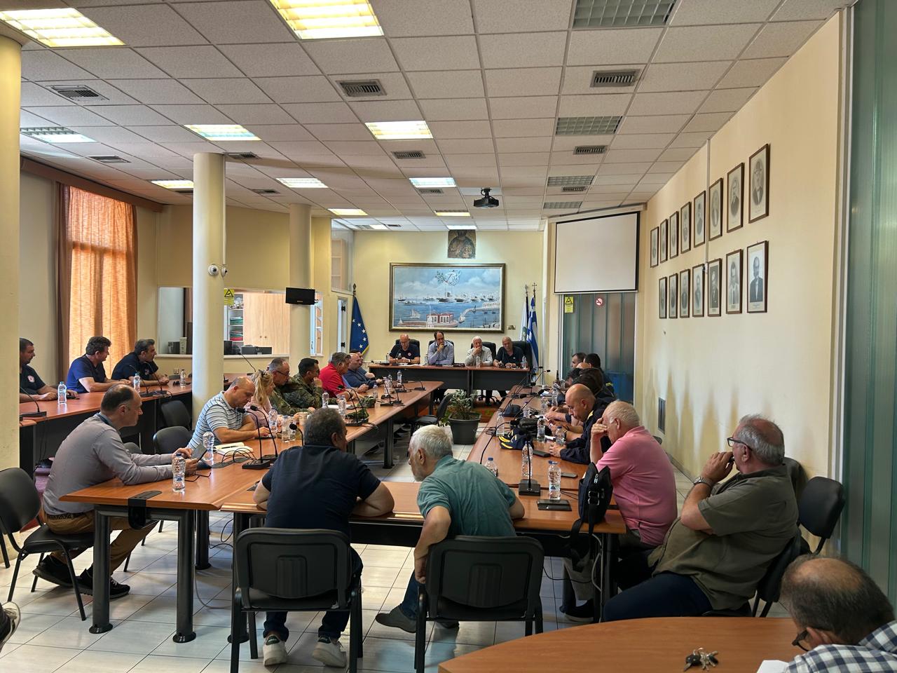 Σύσκεψη Συντονιστικού Οργάνου Πολιτικής Προστασίας υπό τον Υπουργό Κλιματικής Κρίσης και Πολιτικής Προστασίας Γιάννη Κεφαλογιάννη στη Χίο 