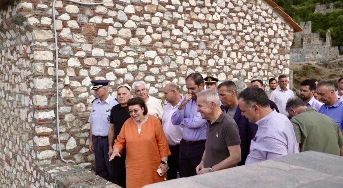 Άσκηση ετοιμότητας «ΠΕΡΙΒΛΕΠΤΟΣ 2025» για την αντιμετώπιση δασικής πυρκαγιάς στον Αρχαιολογικό Χώρο του Μυστρά παρουσία των Υπουργών Κλιματικής Κρίσης και Πολιτικής Προστασίας Γιάννη Κεφαλογιάννη και Πολιτισμού Λίνας Μενδώνη