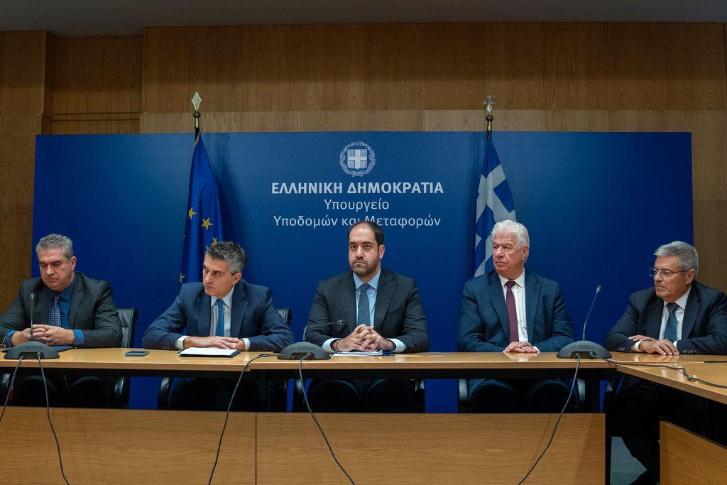 Υπεγράφη η σύμβαση για την επισκευή σεισμόπληκτων εργατικών κατοικιών στο Ληξούρι