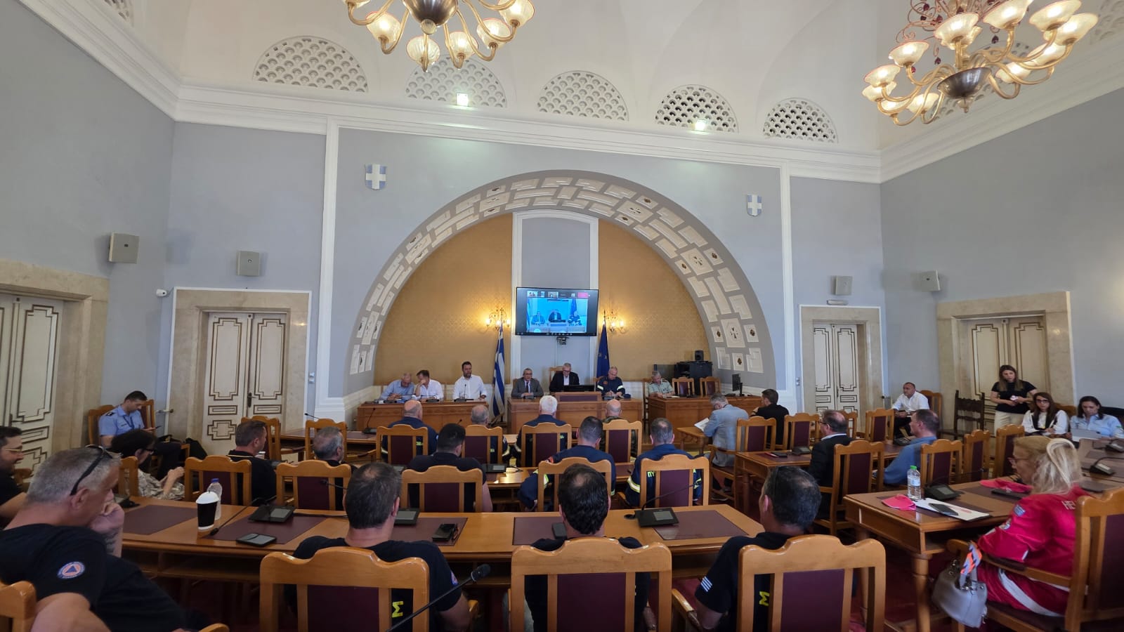 Ευρεία σύσκεψη υπό τον ΥΠΚΚΠΠ για την προετοιμασία της αντιπυρικής περιόδου στην Περιφέρεια Νοτίου Αιγαίου.  Ευ. Τουρνάς: «Θα επιμείνουμε στο δόγμα: Επιτήρηση, Έγκαιρη προειδοποίηση και άμεση επέμβαση»