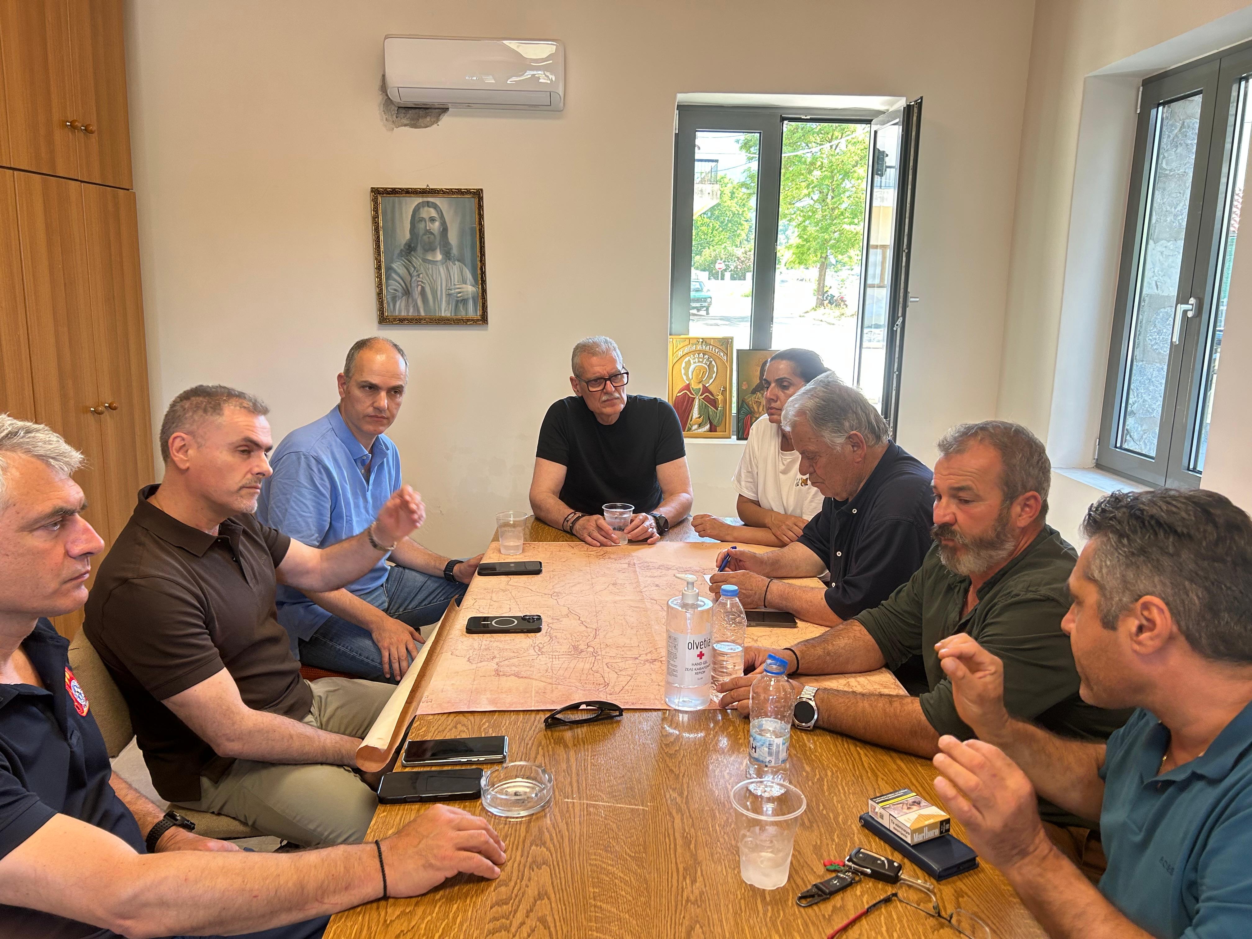 Αυτοψία του Υπουργού Κλιματικής Κρίσης και Πολιτικής Προστασίας στη Βόρεια Εύβοια μετά τις σεισμικές δονήσεις