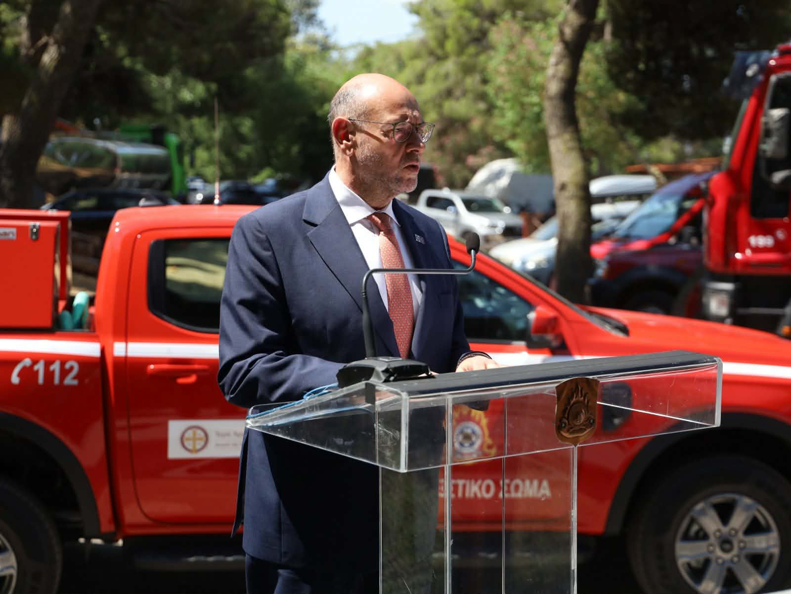 Παρουσία του ΓΓΠΠ Νίκου Παπαευσταθίου η δωρεά πυροσβεστικού οχήματος από την Αρχιεπισκοπή Αμερικής στο Εθελοντικό Πυροσβεστικό Κλιμάκιο Πεντέλης
