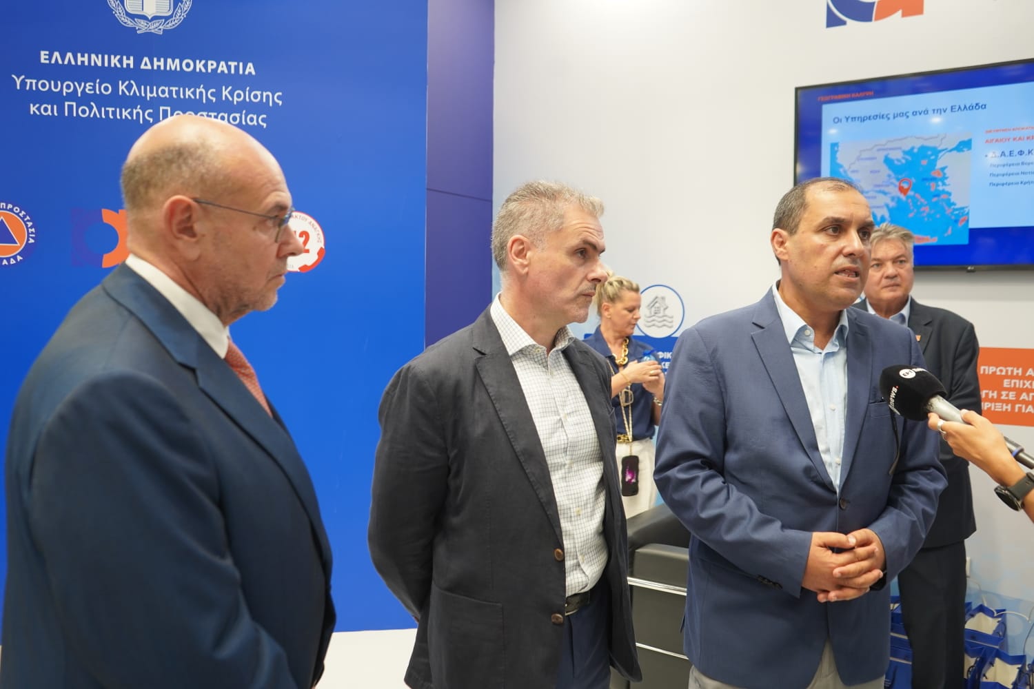 Εγκαίνια περιπτέρων Υπουργείου Κλιματικής Κρίσης και Πολιτικής Προστασίας και Πυροσβεστικού Σώματος στην 90η ΔΕΘ